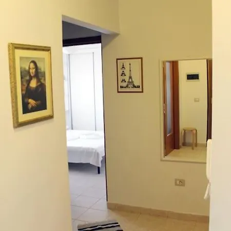 Cosy Rooftop At Pazari I Ri Lägenhet