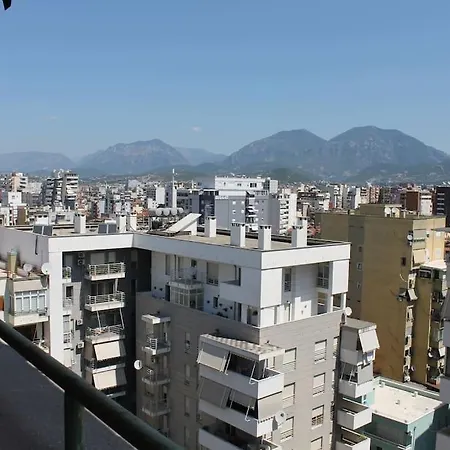 Cosy Rooftop At Pazari I Ri *