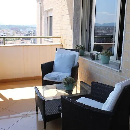 Cosy Rooftop At Pazari I Ri Appartement *