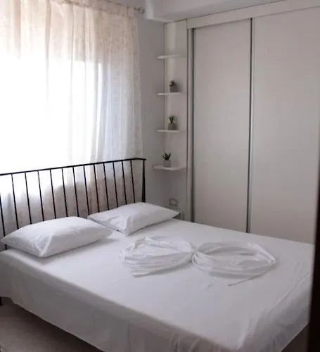 Cosy Rooftop At Pazari I Ri Apartament Tirana