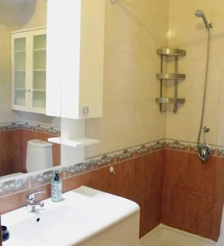 Cosy Rooftop At Pazari I Ri Apartament